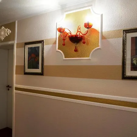 Deluxe Der Alten Apotheke Apartment *